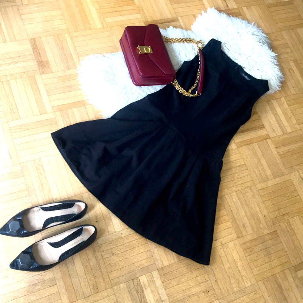 Little black dress size 00